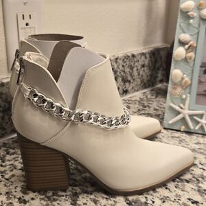 Francesca's Ivory Ankle Boots with Silver Chain
